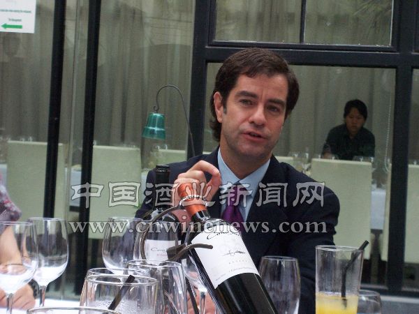 点击放大