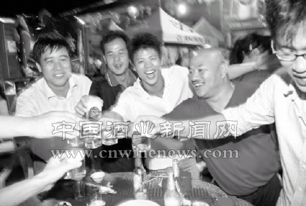 点击放大