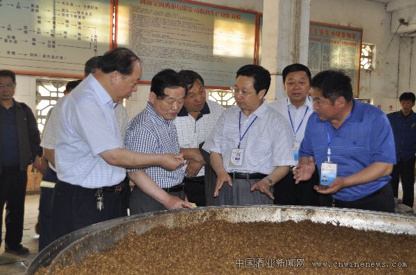 点击放大