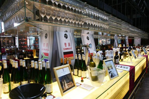 ����������ؾ�Ʒ���ѾƼ���