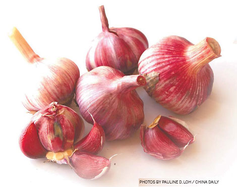 Pungent lily, stinking rose