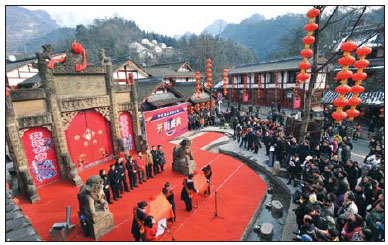 Quake-struck town rises to new glory