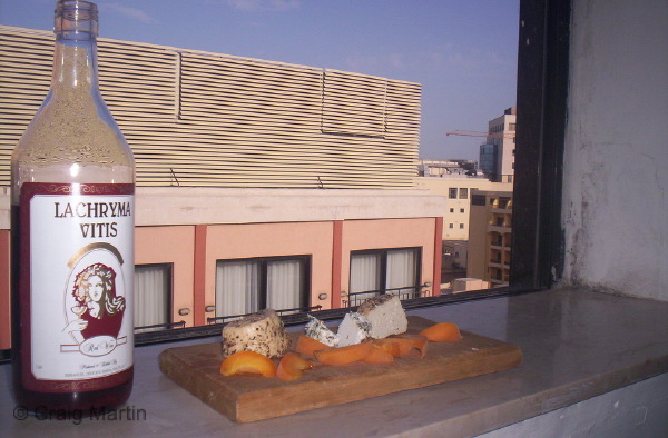 wine lachryma vitis malta