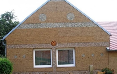 180000�����Ѿ���ľ�� װ���Լҵ�ǽ