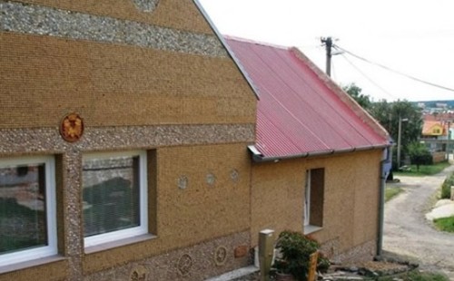 180000�����Ѿ���ľ�� װ���Լҵ�ǽ