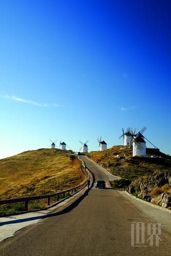 �ڵ�һ���糵�£����������Ŷ�����ԶԶ�ͳ�������Ц���Ȳ�Ϊ����������Ʒ���������ƺ������Ĺ�����Ҳ�����ڽ���糵����ʷ����Ȼ������ָ��������