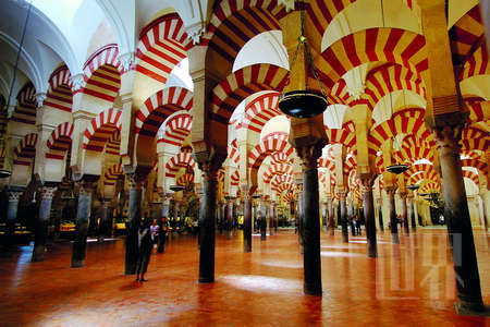 ���ÿƶ����ߵĵ�ͼ��û������ģ�GPSҲ��ͬ���裬�����˸��㻭�����г�·��ͼֻ��һ���������ë����Ҫ֪�����������ƶ������ϳǣ�û��һ���ֵ���ֱ�ģ��ϳǵ�ƽ��ͼ���۲�����һ���Թ�ͼ��