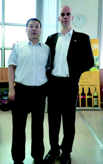 ��С��Ӫ�����Ӧ�Խ������ѾƵľ�������