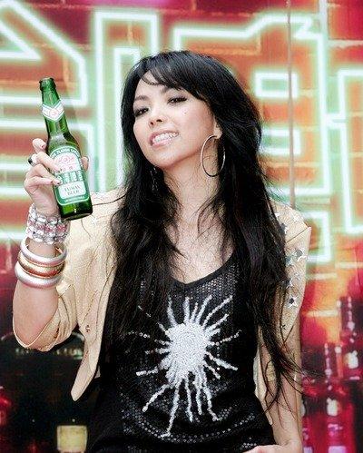 Ů�ˣ��Ⱦƣ�Ů�ǣ���ޱ���������������ᣬ��Ӣ�������أ�����