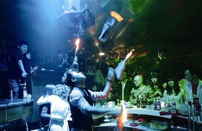 �人����ʦ�����Ĳ����Ǿ� ���п��˵�����