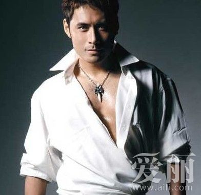 �Ⱦ�֮�໹Ҫ�ڳ�˧����POSE