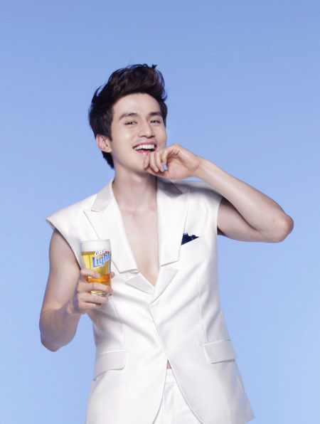 ����������