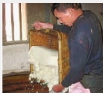 �㶫�����а�˳���ڽ���Ĺ���Ӵ��У��������׾ƴ����������Ϲ���ľ�ˮ���������˸��߼��ߣ���˳����ƫƧ����ÿ��Ӵ�ѹ����С����ʱһ��Ҫ�Ӵ��ü������ˡ���ƽ��һ����Ҫ�ȵ�100��ơ���