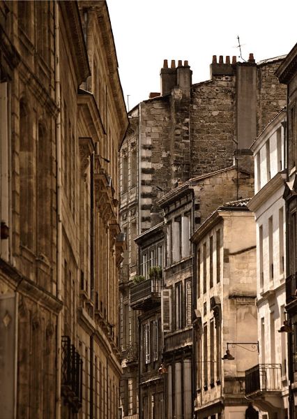 Hotel L��Avant-Scene�ڲ�����ų������Աߣ����źӱ�