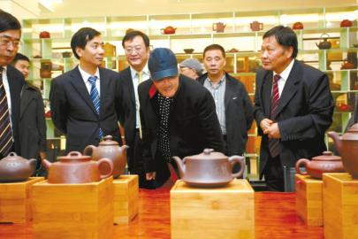 �Ա�ɽר�ı�ս�������̾ƶ���߲��ٳ��⣨ͼ��