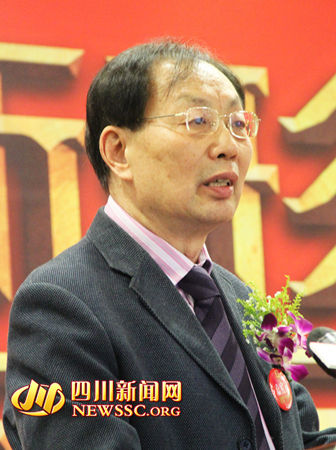 ͼΪӪ����̩������ɽ��ѧ����Ӫ��ѧ����¬̩�꽨��׾���ҵץס����͸������ѡ���ͼƬ��Դ���Ĵ���������